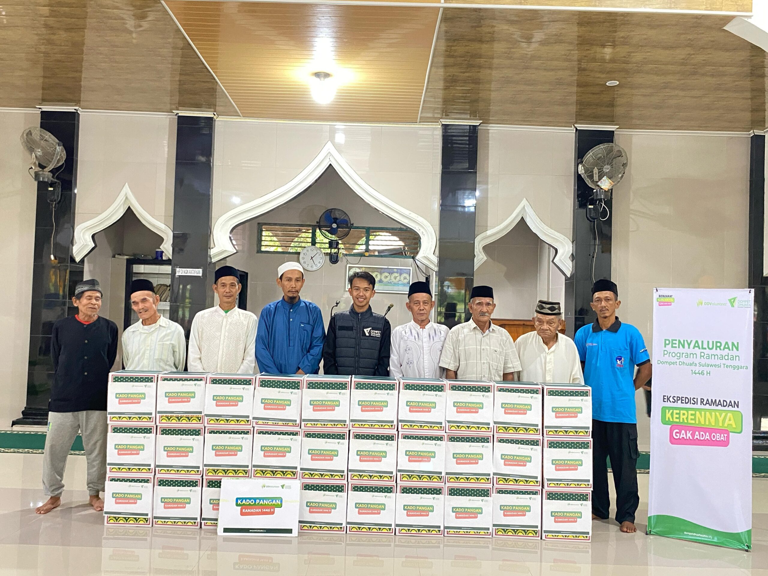 Dompet Dhuafa Sulawesi Tenggara Menggelar Ekspedisi Berbagi Kado Pangan Ramadhan 1446 H di Konawe Selatan