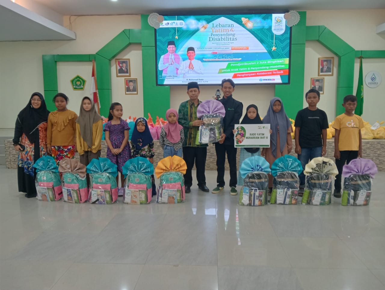 Dompet Dhuafa Sultra Salurkan Kado Yatim Muharram dalam acara Lebaran Yatim dan Penyandang Disabilitas